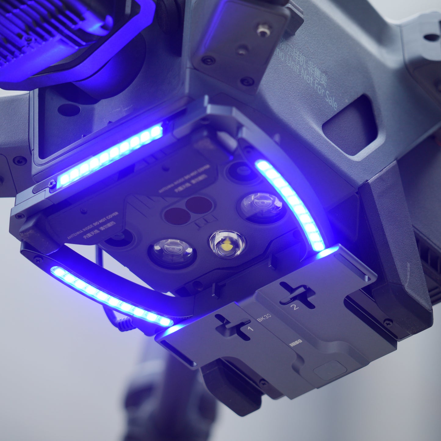 BK30 Red and blue flashing launcher | For M30