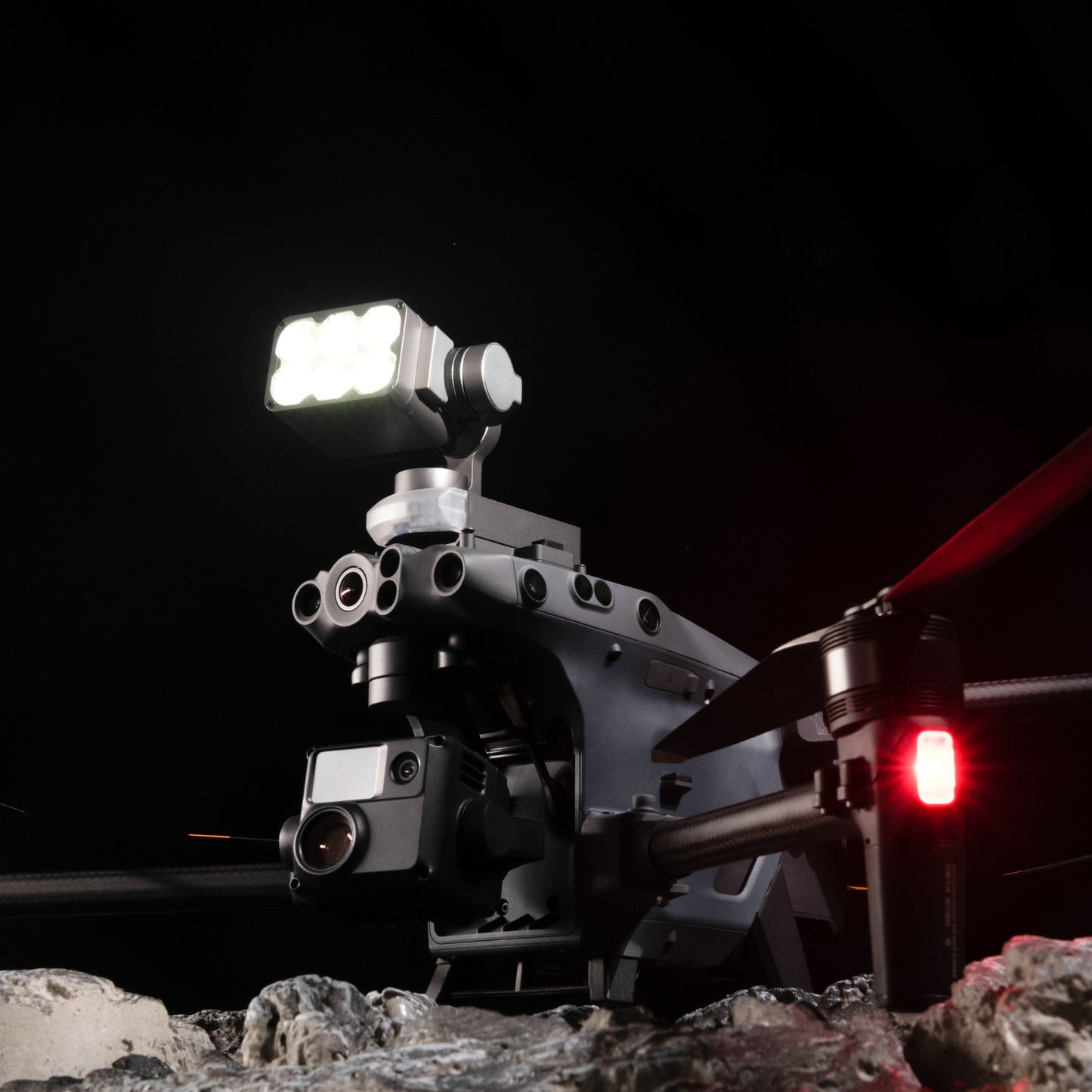 DJI M30 Three-axis Searchlight|CZI GL60 MINI