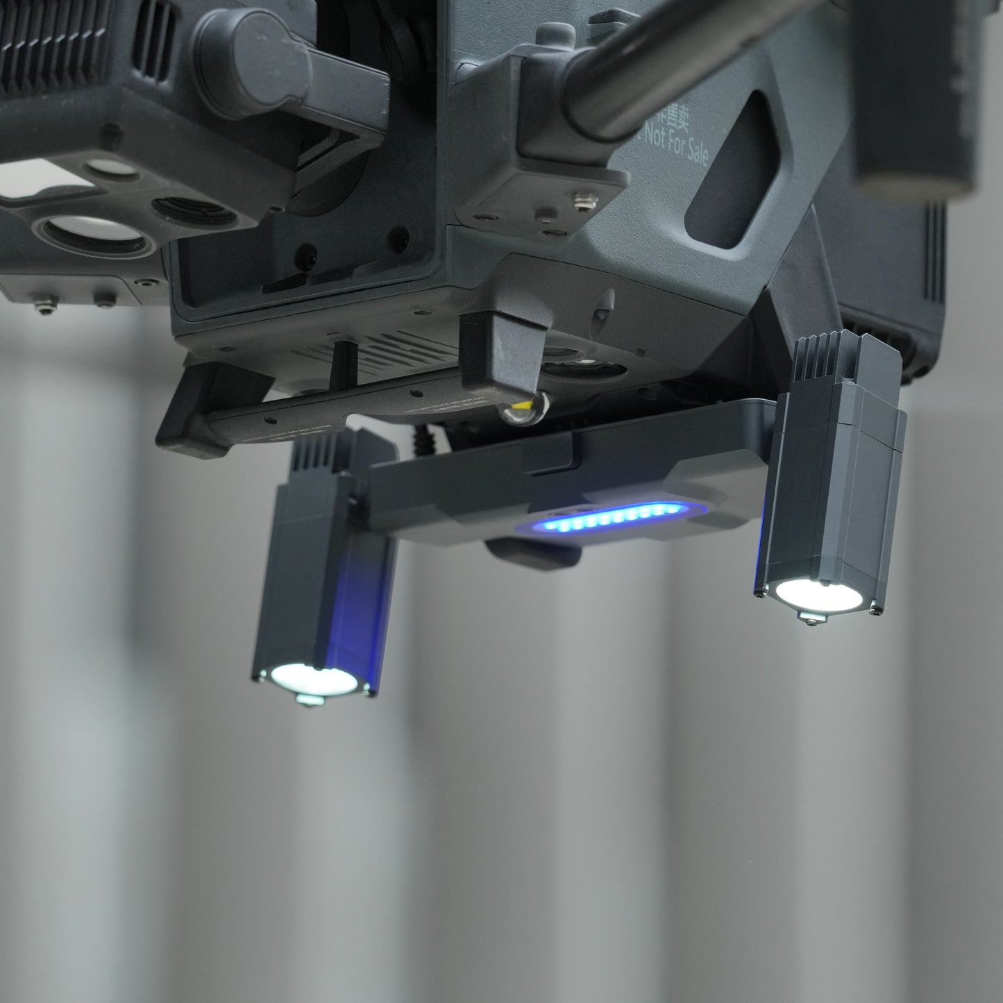 DJI Matrice 30|XL 30 Multi-function lighting system