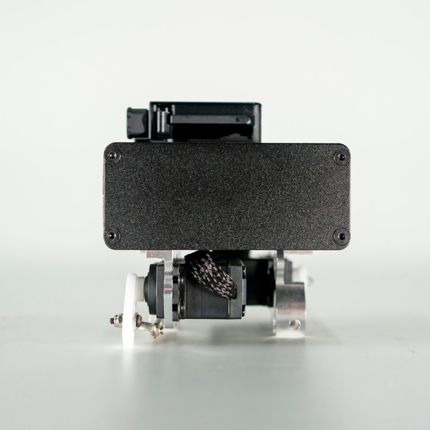 Dual-channel thrower for drones | General-purpose product